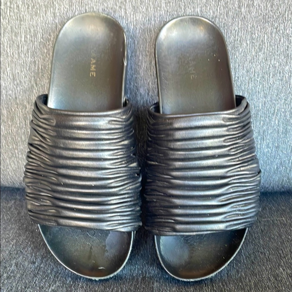 FRAME Black leather Slide Sandals US 7,5 Le Reese resort comfy cruise beach